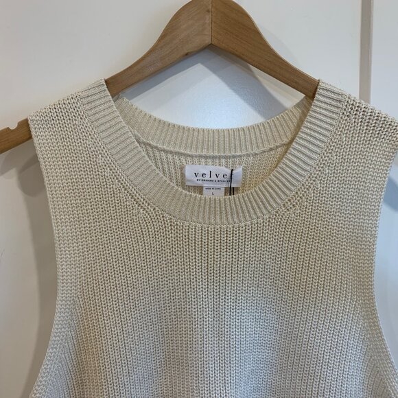 Velvet by Graham & Spencer Muna Sweater Vest - Picture 4 of 11